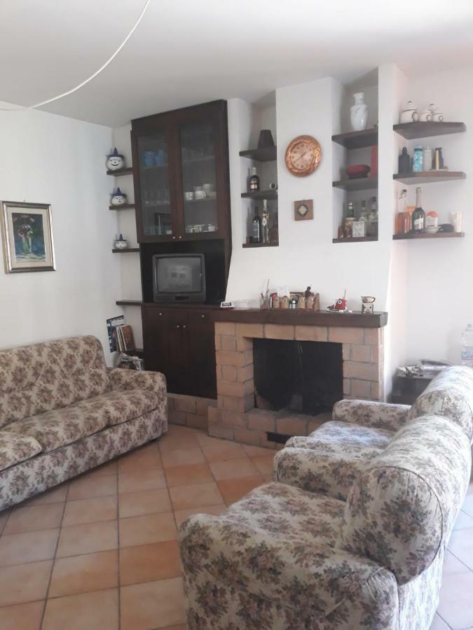 Appartamento Del Lago Villetta Barrea Exterior foto